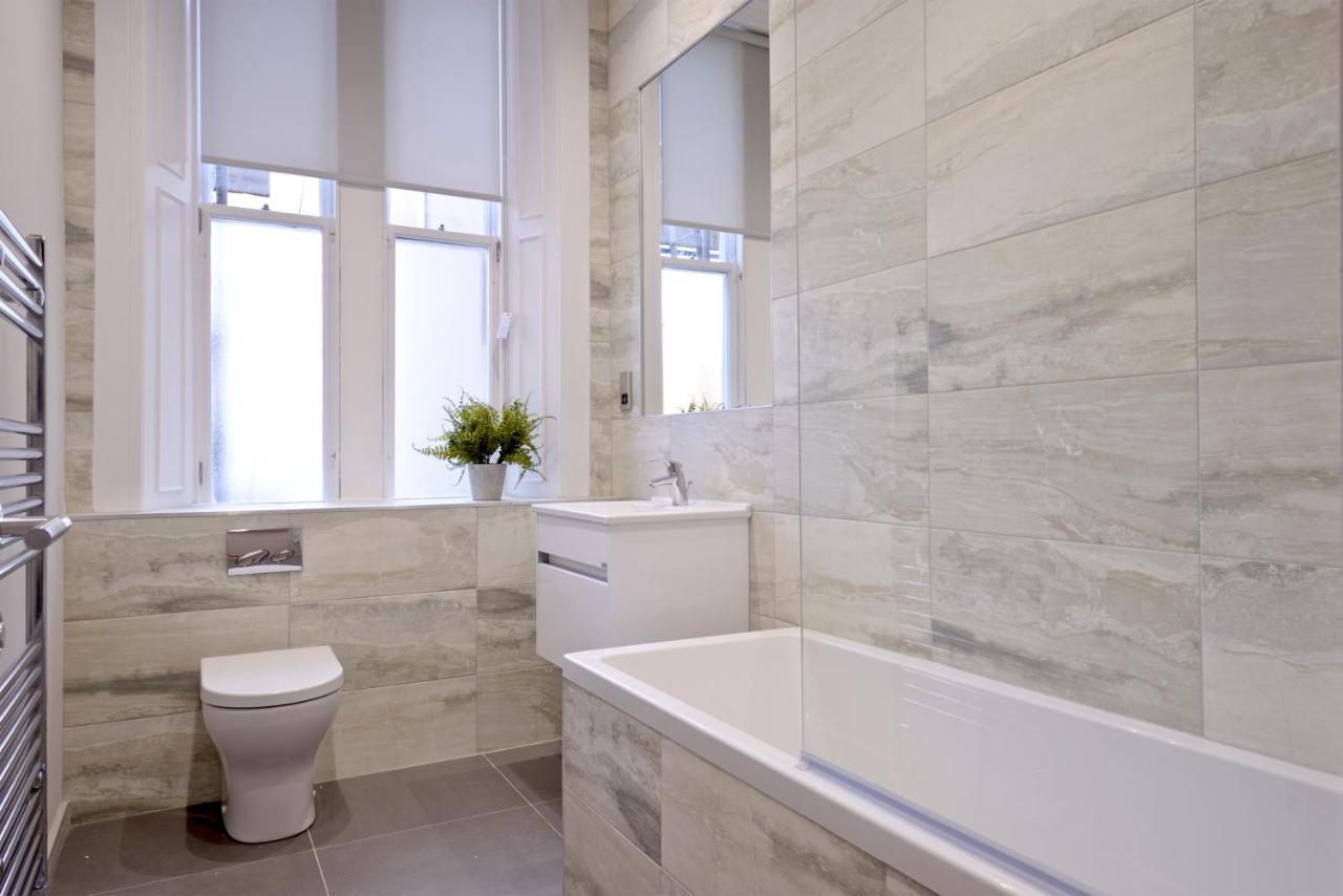 Destiny Scotland Charlotte Square Apartments เอดินบะระ ภายนอก รูปภาพ